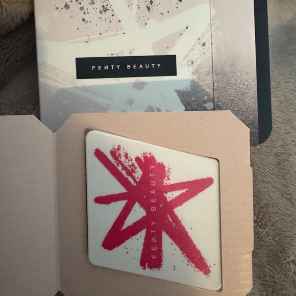 Fenty Blush - Picture 3 of 4